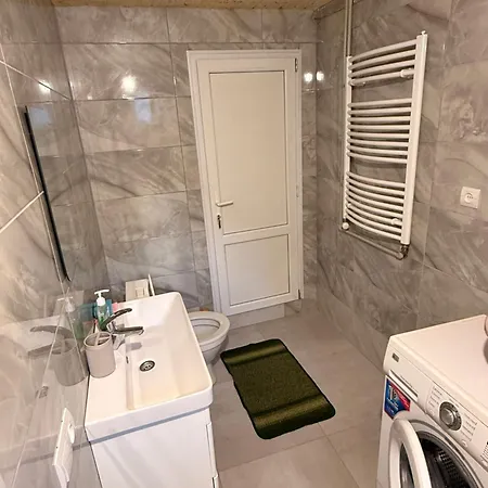 затишне місце біля лісу Apartment Ploskoye
